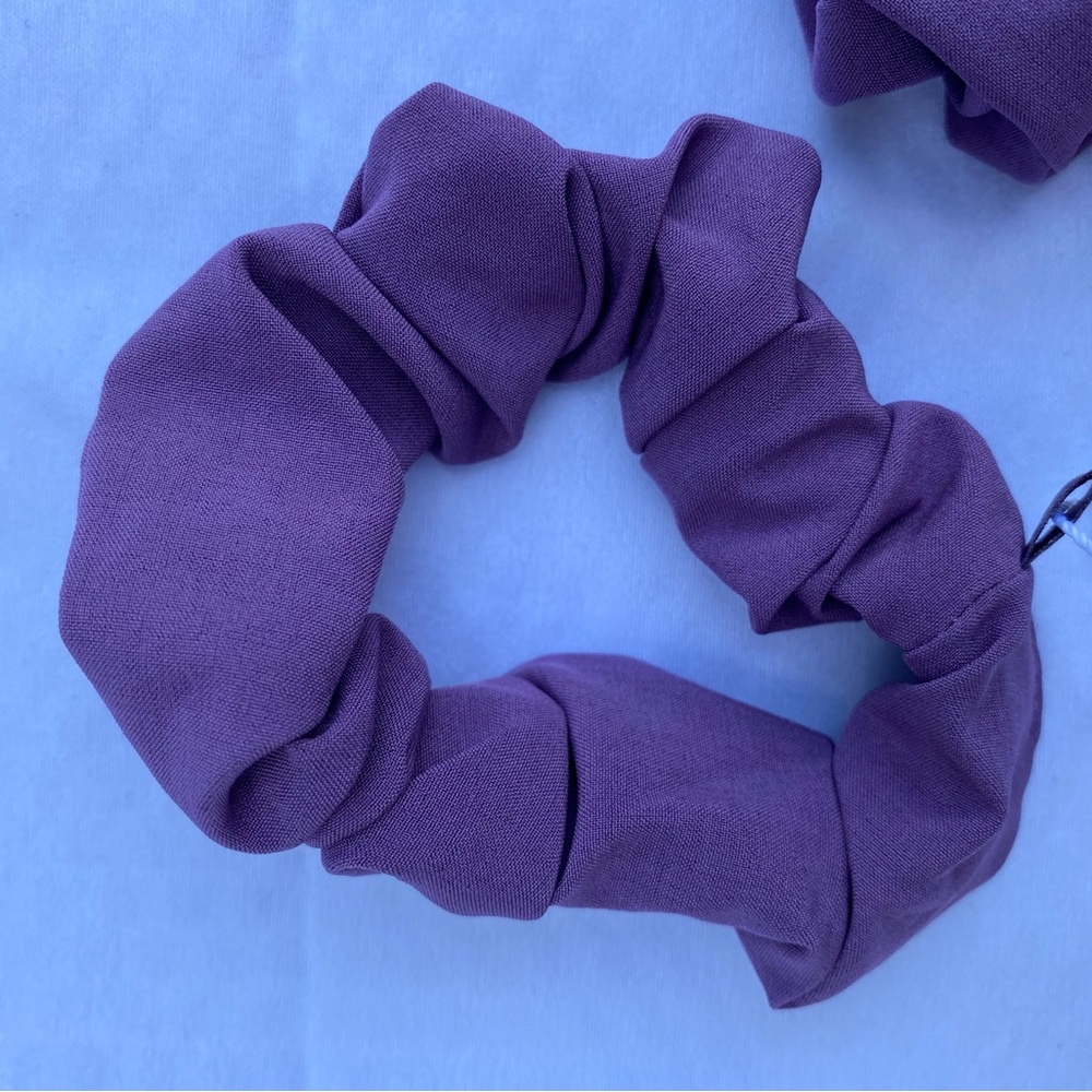 Lululemon Uplifting Scrunchies 3 pcs - Picture 4 of 4